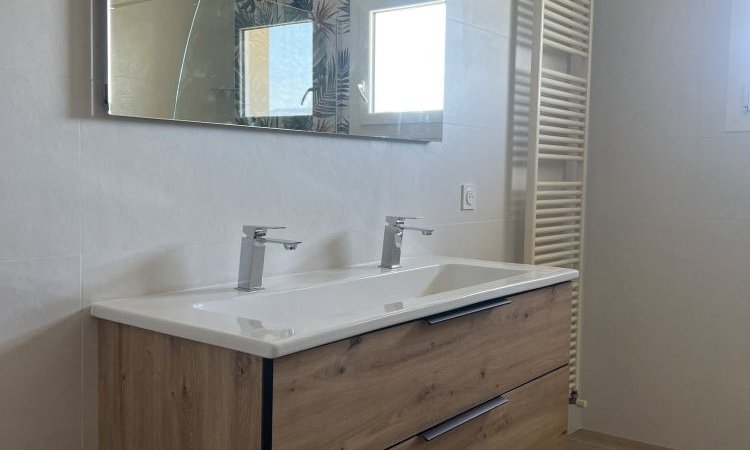 Meuble vasque avec Miroir et led 